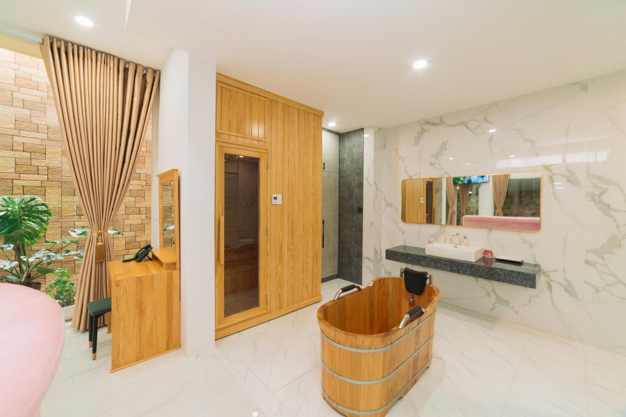 Quy Tai Premium Hotel Da Lat Kültér fotó
